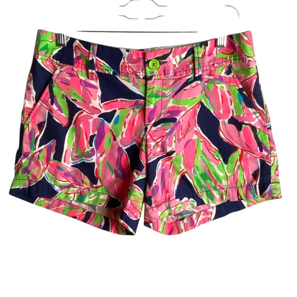 Lilly Pulitzer Size 4 The Callahan Shorts Tropical Floral Navy Pink Resortwear - Picture 1 of 8